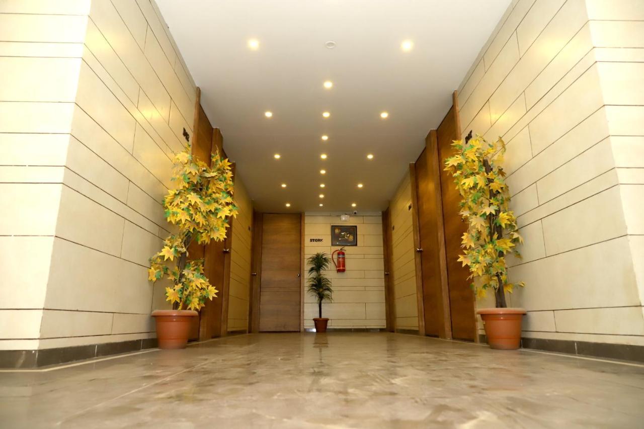 Hotel Dolphin Residency Patan  ภายนอก รูปภาพ