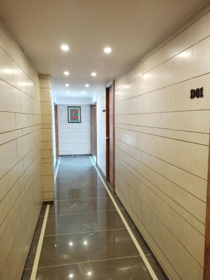 Hotel Dolphin Residency Patan  ภายนอก รูปภาพ